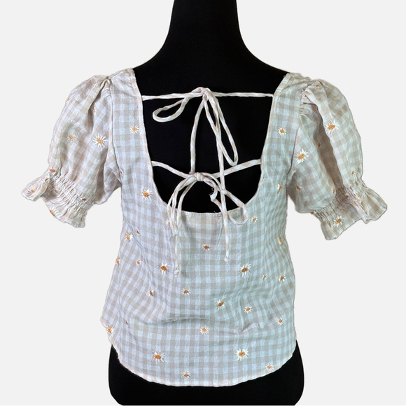 KIRIOUS
Smock Sleeve Tie Back Gingham Top In Ivory M - Picture 3 of 5